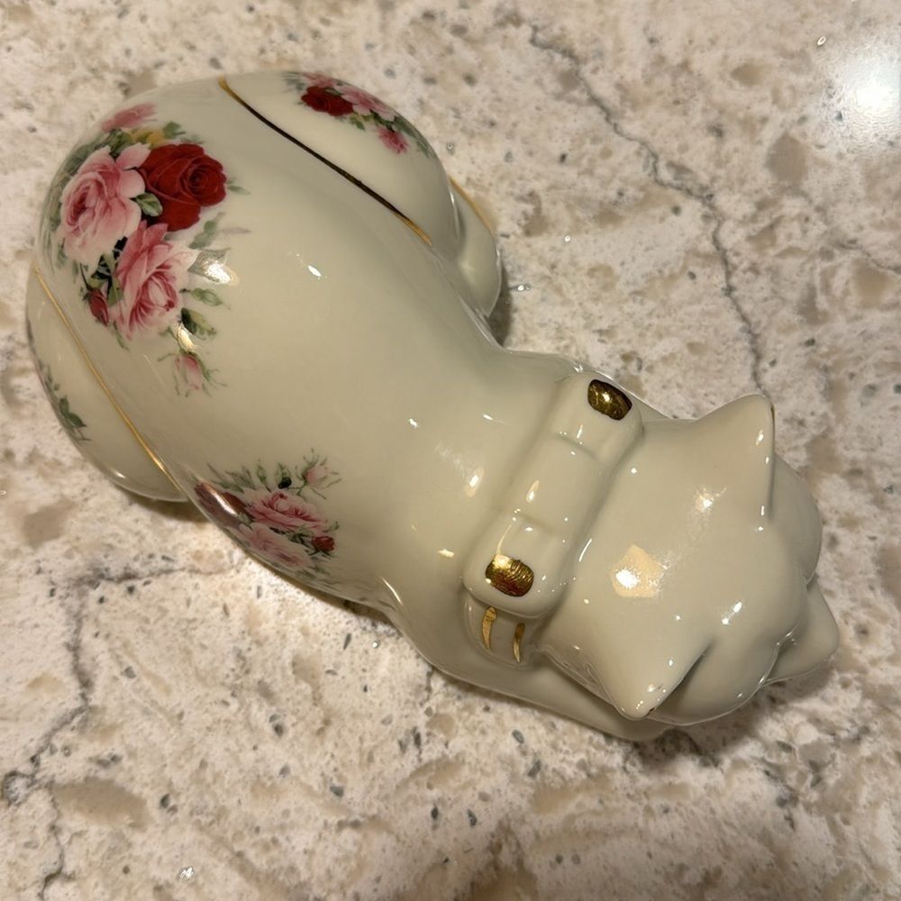 FORMALITIES by BAUM BROS~ECRU WHITE~PORCELAIN~SLEEPY CAT FIGURINE~VERY NICE~BR - Picture 5 of 8
